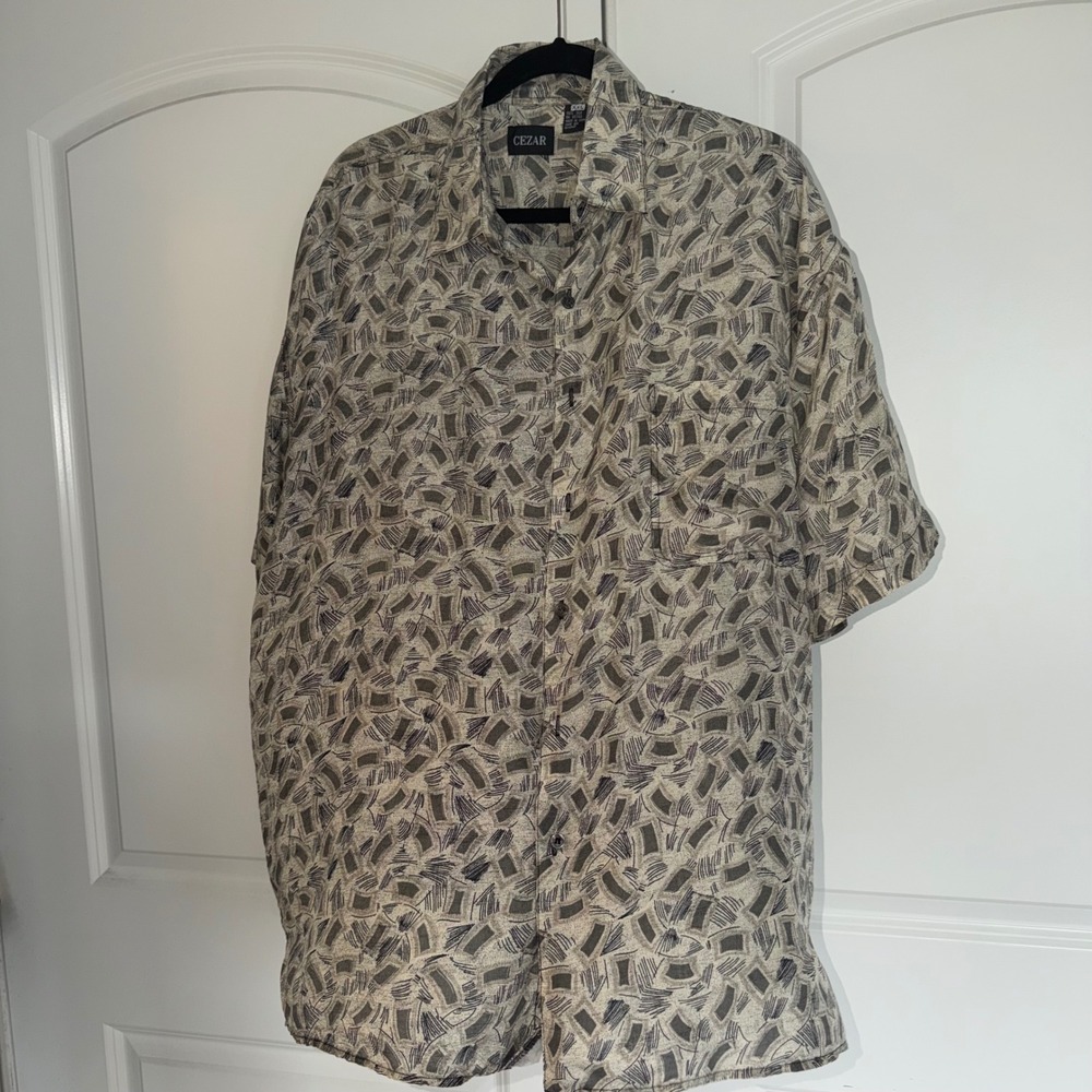 Cezar Mens XXL Silk Button Down Shirt Short Sleeve Geometric Abstract Print Tan